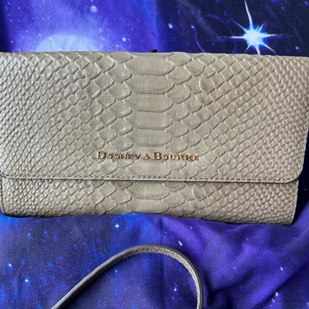 Dooney & Bourke Stone Python Embossed Clutch Cros… - image 2